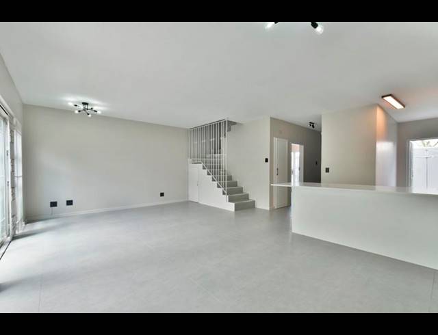 4 BEDROOM TOWNHOUSE FOR SALE IN RANDPARK RIDGE